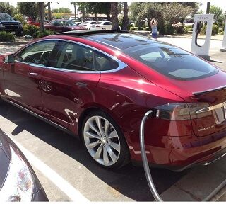 Tesla S